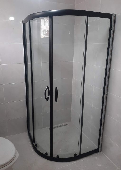 İçtenpen duşakabin uygulaması – özel ölçü ve cam desen çalışması.